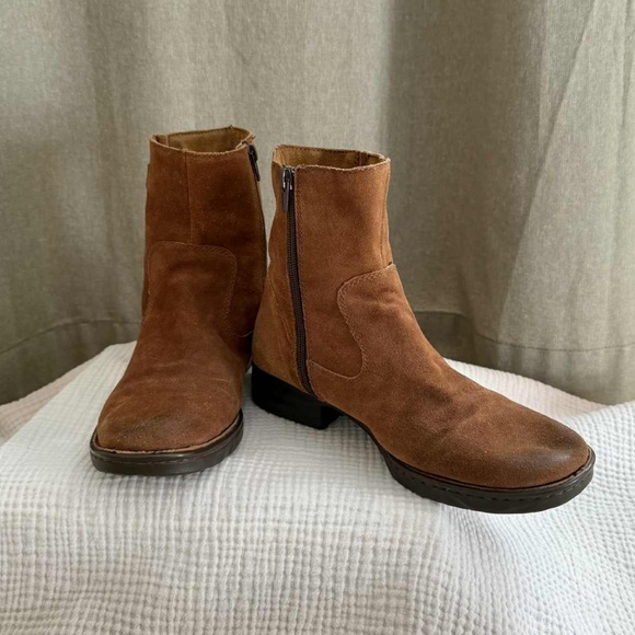 Born Women’s Leather Shoes – Size 7 – Great Condition - Picture 1 of 3